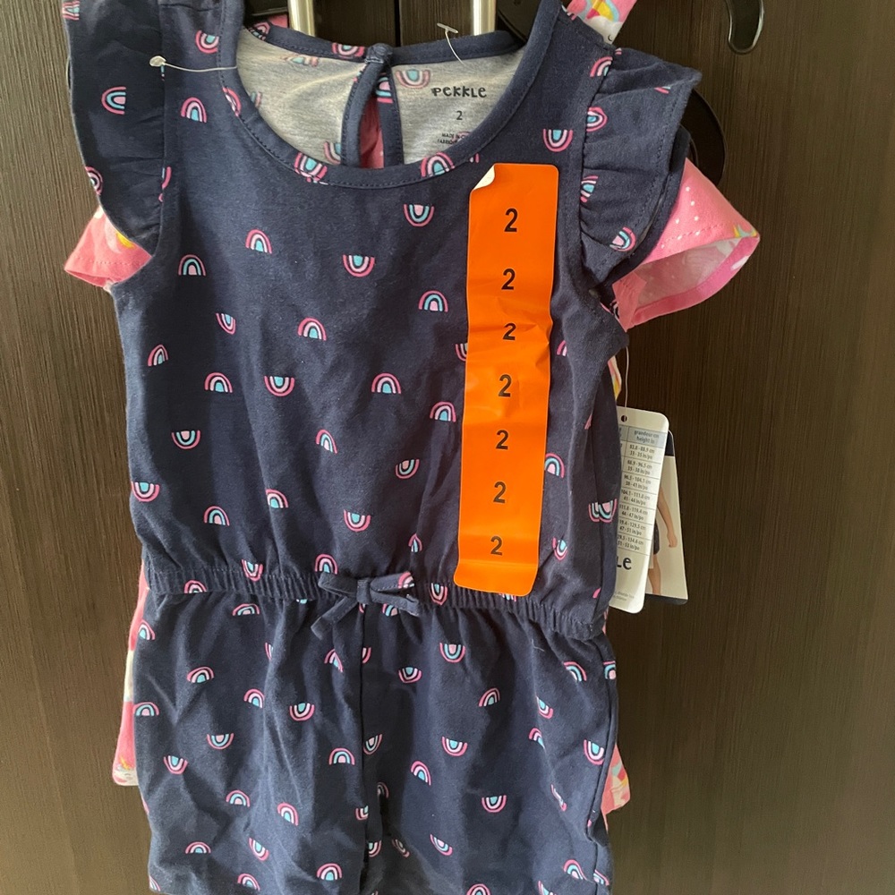 ✨3 for $25✨

🌟BRAND NEW🌟 Two Pack Rompers